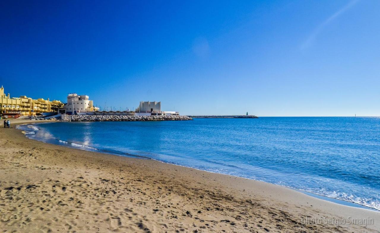 Timon II Apartamentos - A Solo 90 Metros De La Playa - Parking Gratis - Avenida De Las Palmeras Benalmádena Kültér fotó